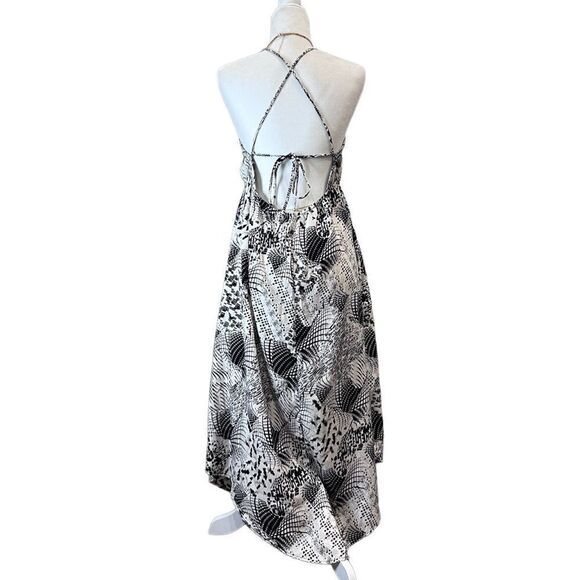 Forever 21 Open Back Asymmetrical Maxi Dress black white size small - Picture 1 of 13